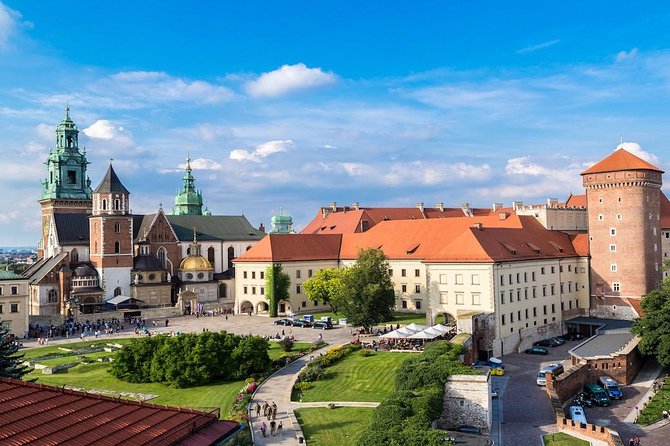 Krakow: Wawel Castle & Cathedral and Wieliczka Salt Mine Guided Tour with Lunch - Key Points