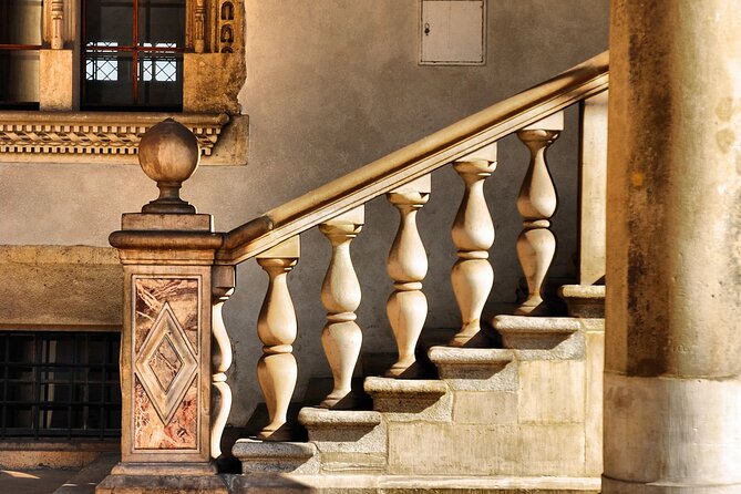 Krakow: Wawel Castle & Cathedral Guided Tour - Who Will Love This Tour?