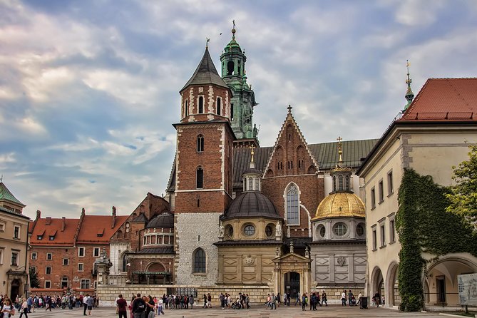 Krakow: Wawel Castle Guided Tour - Skip the Lines with Included Admission
