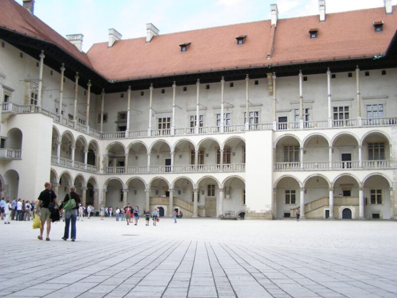 Krakow: Wawel Castle Guided Tour - Highlights of the Guided Tour