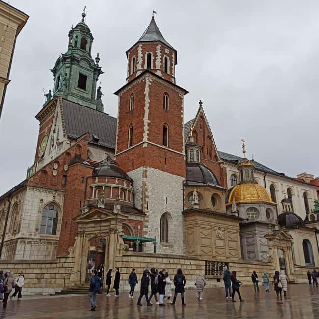 Krakow: Wawel Cathedral Guided Tour in Dutch - Key Points