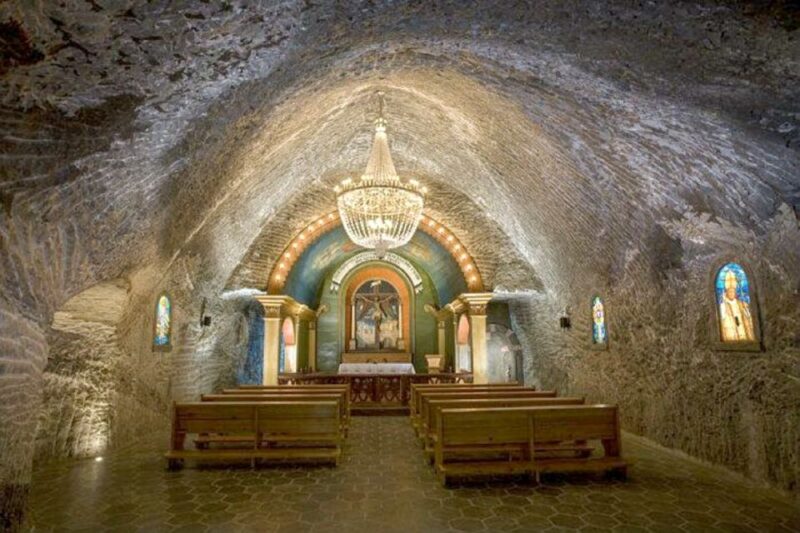 Kraków: Wieliczka Salt Mine Guided Tour with Hotel Pickup - Navigating the Mine: Accessibility and Physical Requirements