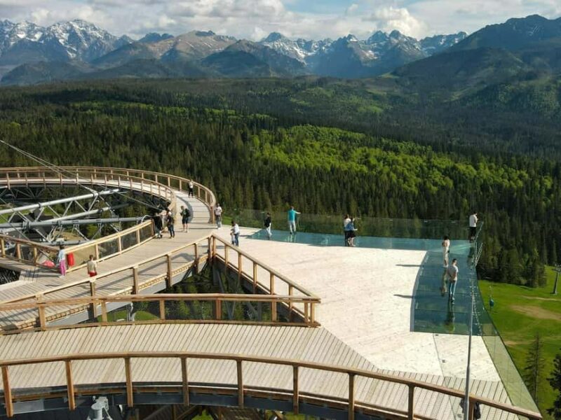 Krakow: Zakopane, Mountains Treetop Walk & Thermal Baths - Exploring Zakopanes Charming Krupówki Street