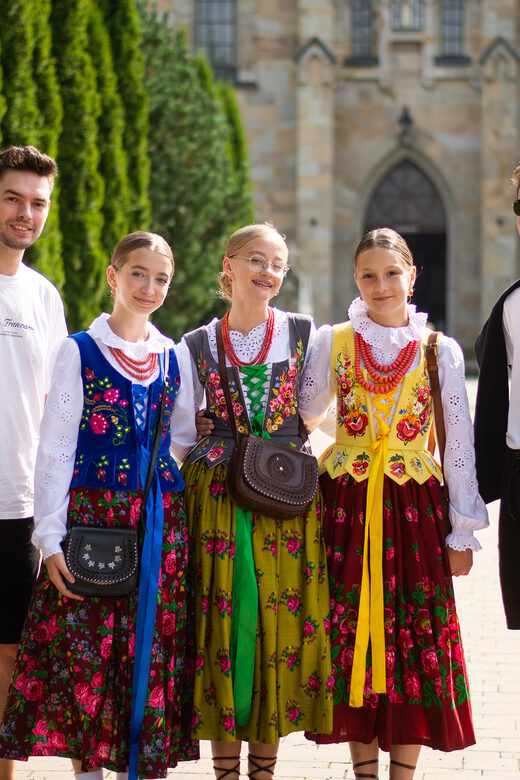 Kraków: Zakopane Tour with Private Guide and transportation - Free Time in Zakopane’s Krupówki Street