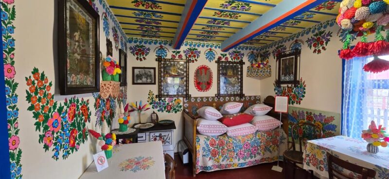 Krakow: Zalipie Village Tour - From Krakow to the Colorful Village of Zalipie