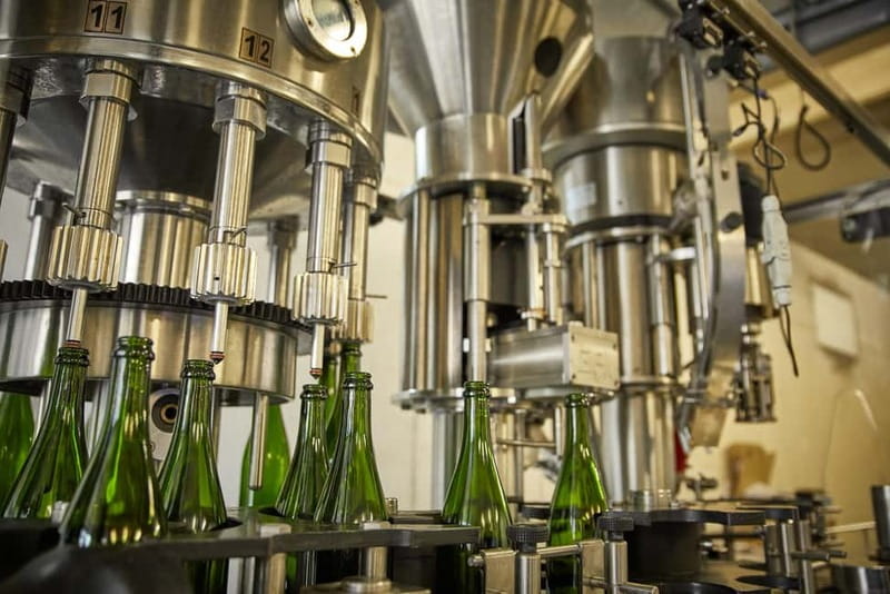 Kröv/Gut Hermes: Make your own sparkling wine  sparkling wine tasting experience - Visit Gut Hermes in Kröv for a Hands-On Sparkling Wine Experience