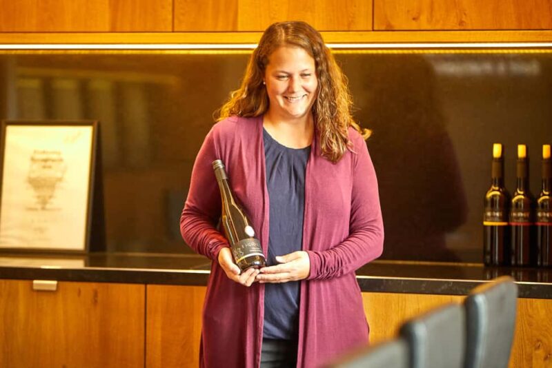 Kröv/Gut Hermes: Wine tour & tasting through the vineyard, winery, & sparkling wine factory - Discover the Charm of Gut Hermes: A Wine Tour & Tasting in Rhineland-Palatinate