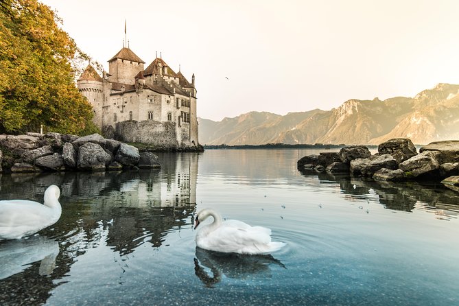 (KTL303) - Winter Tour Montreux and Chaplin's World from Lausanne - Exploring Montreux and the Mountain Studio