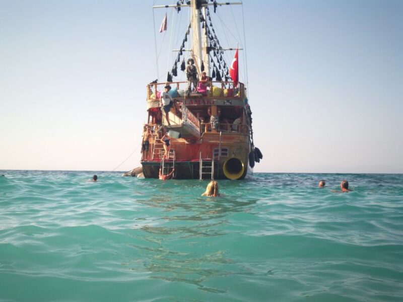 Kusadasi: Boat Trip with Lunch and Transfer - The Crew and Service Quality