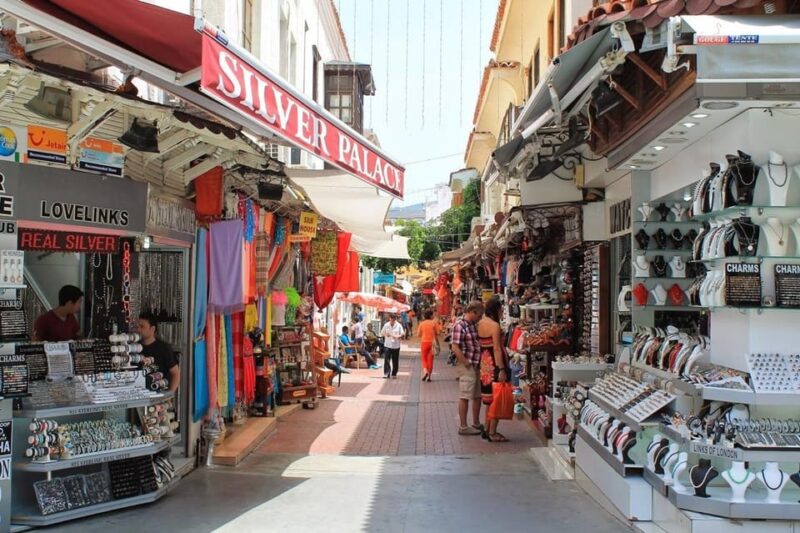 Kusadasi: Kusadasi City Tour - Walking Tour Through Kusadasi Old Town and the Hanm Cami Mosque
