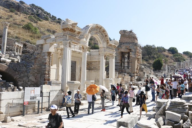 Kusadasi Port: PRIVATE Ephesus Tour for Cruise Passengers - Lunch and Time in Sirince Village