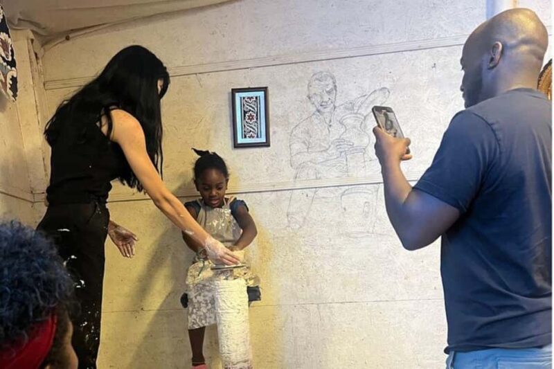 Kusadasi Walking Shopping Tour with Local Expert Guide - Key Points