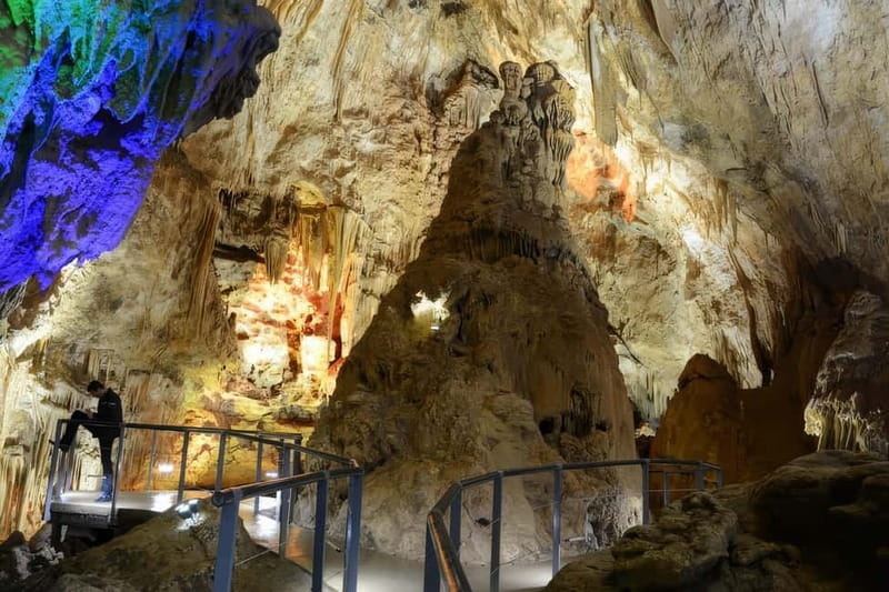 Kutaisi: 8-Day Private Group Tour with Accommodation - Cultural and Religious Heritage in Mtskheta and Wine Tasting