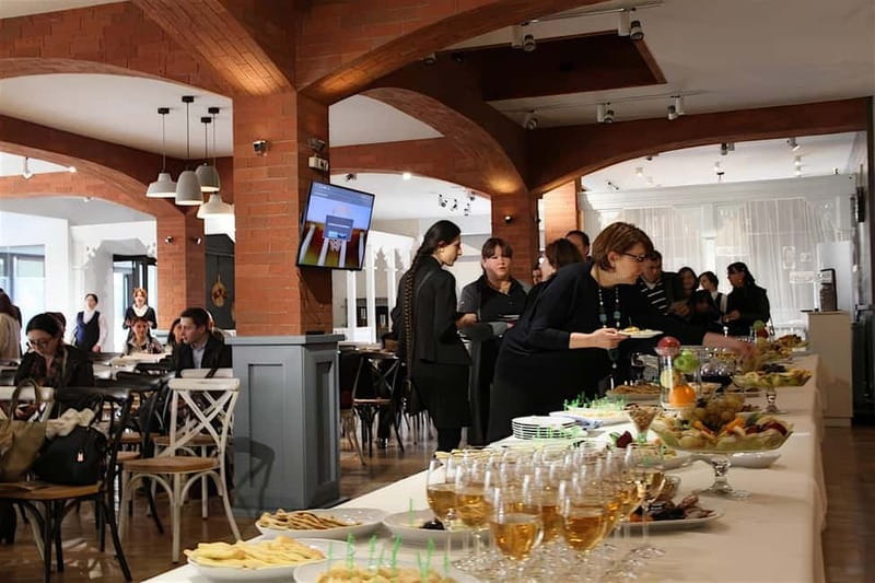 Kutaisi: 8-Day Private Group Tour with Accommodation - Guided Tour of Batumi and Relaxation Time