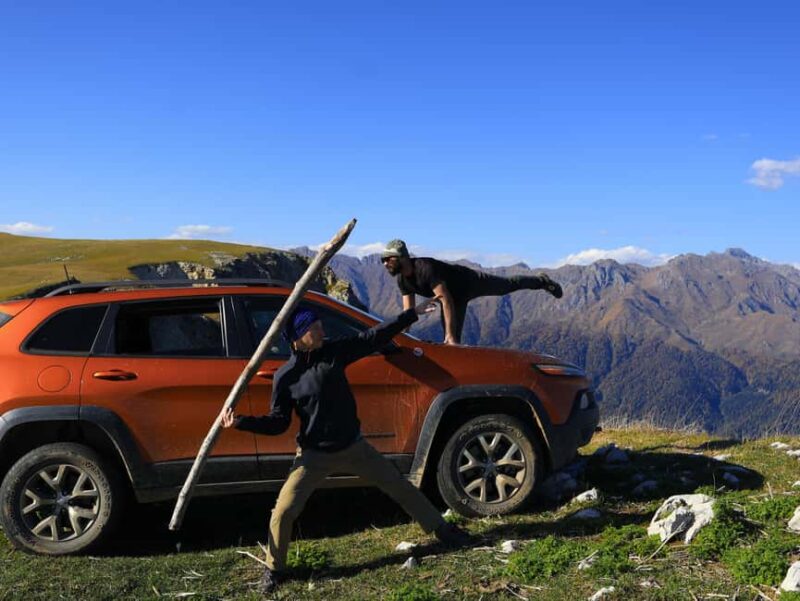 Kutaisi: Askhi Mountain 4x4 Tour on Stunning views & Picnic - Picnic Lunch with Spectacular Mountain Backdrops