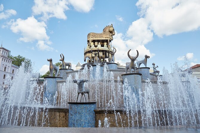 Kutaisi city tour - Walking Through the Great Synagogue District