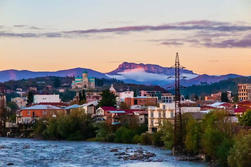 Kutaisi: Cultural Walking Tour - Key Points