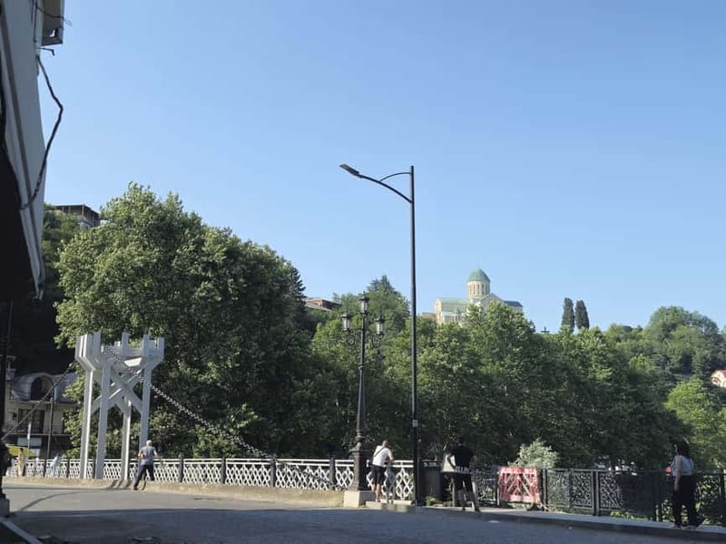 Kutaisi: Guided Walking Tour with Local Snack - Explore Kutaisi’s Old Town and Vibrant Center in Just Under Two Hours