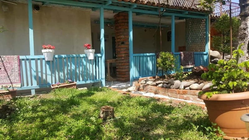 Kutaisi: Homey Dinner at Local Family - Sampling Traditional Georgian Dishes