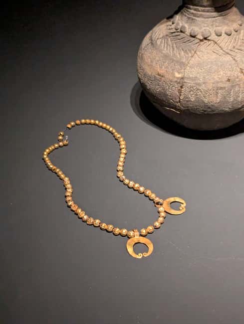 Kutaisi: Vani Museum and Khani Gorge Hiking Day Trip - Key Points