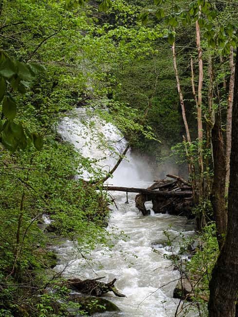 Kutaisi: Vani Museum and Khani Gorge Hiking Day Trip - The Golden Waterfall: A Refreshing and Photogenic Stop