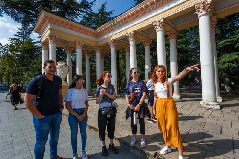 Kutaisi walking tour - Exploring Kutaisis Central Square and Kolkheti Fountain