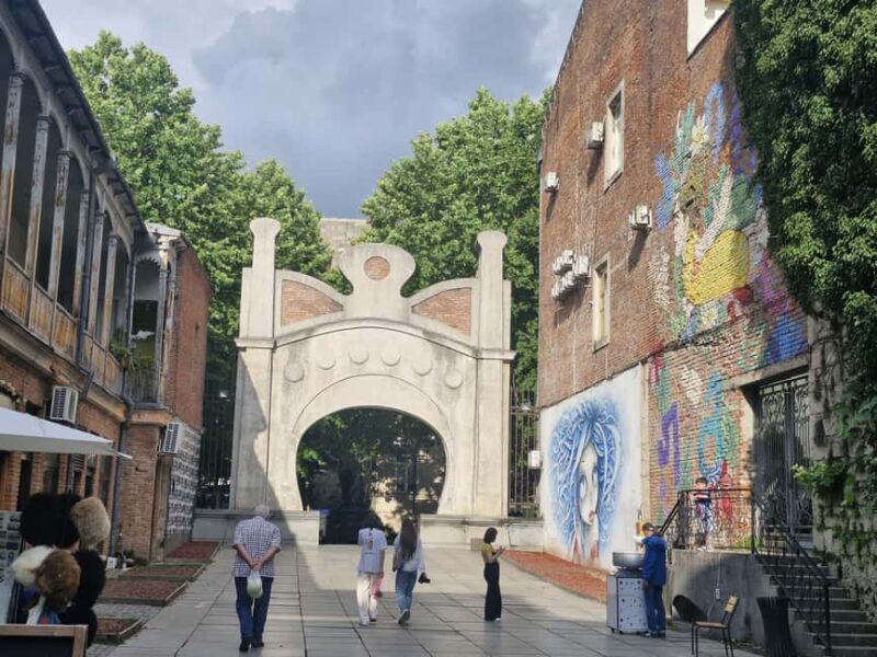 Kutaisi: Walking Tour & Tskaltubo Abandoned Sanatoriums - Tasting Fresh Georgian Pretzels from a Local Bakery