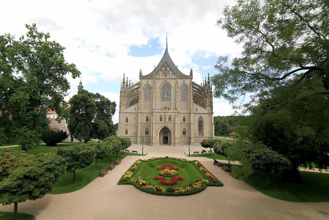 Kutna Hora Day Tour Including Sedlec Ossuary from Prague - Logistics: From Meeting Point to Return