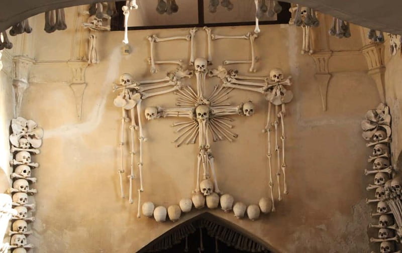 Kutna Hora: Historical Center and Sedlec Ossuary Tour - Key Points