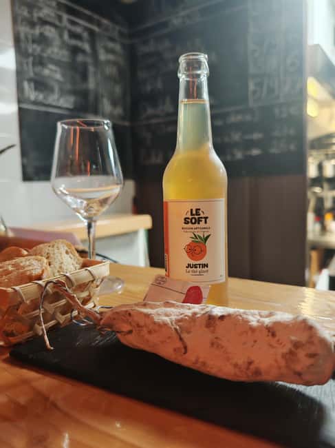 La Balade Gourmande - Explore Aix-en-Provence by night with Thomas - Key Points