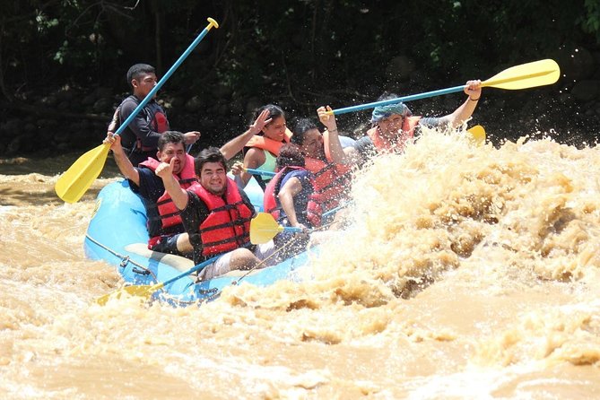 La Bocana Whitewater Rafting Experience: Medium Difficulty - Key Points