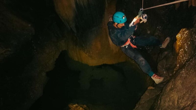 La Ciotat: Caving in Calanques National Park Half-Day Tour - Logistics: Meeting Point and Group Size