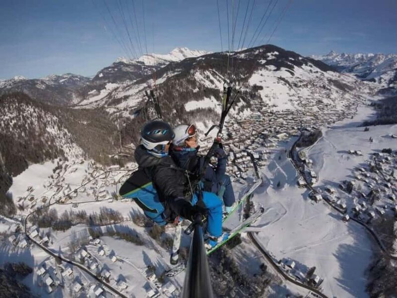La Clusaz: Ski paragliding flight (discovery or thrill) - Key Points