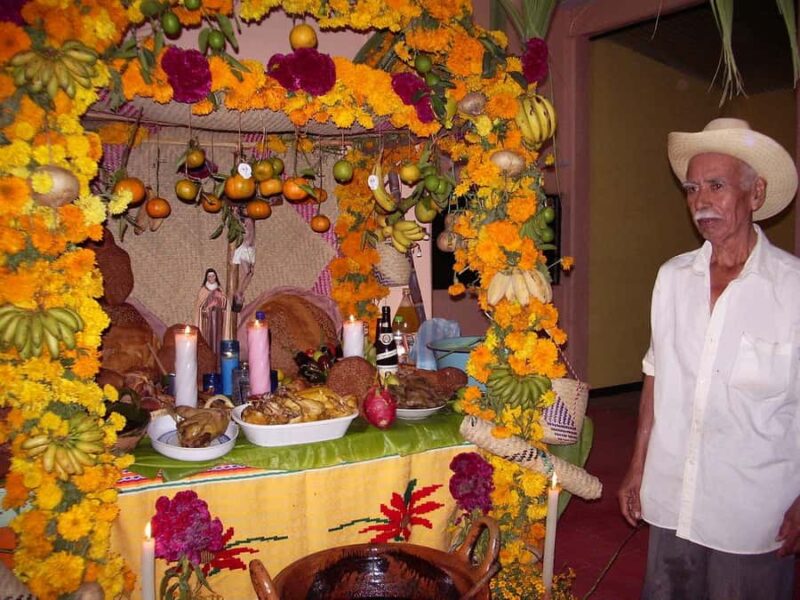 La Crucecita: Guided Day Of The Dead Festival Tour Mon Nov 2 - Discovering the True Meaning of Day of the Dead