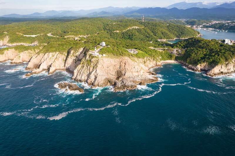 La Crucecita: Hiking and Snorkling/ Drinks and Fruits - Snorkeling in Pristine Waters Teeming with Marine Life