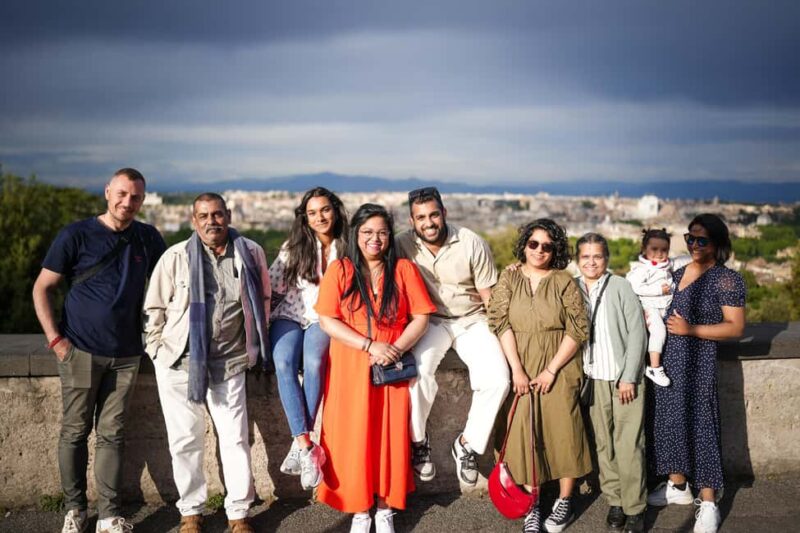 La Dolce Vita: Cruising Rome in a Classic Fiat 500 - Meeting Point and Logistics