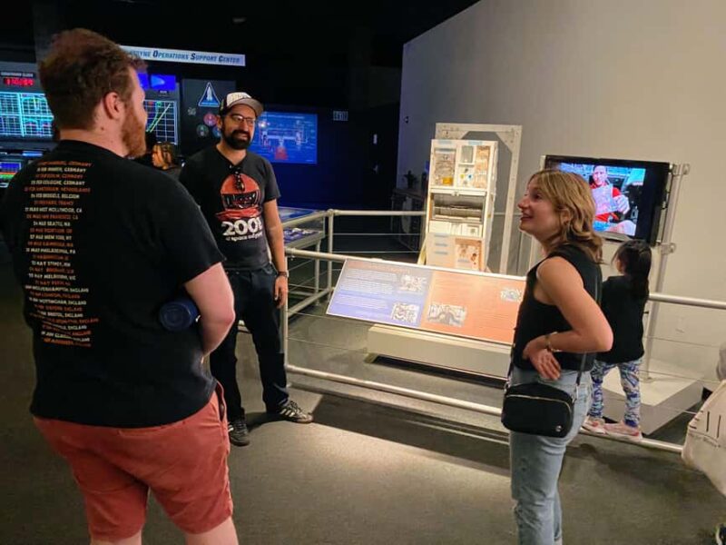 LA: Expo Park Space & Dinosaurs Tour with Cal Science Center - Strolling Through the Historic Rose Garden