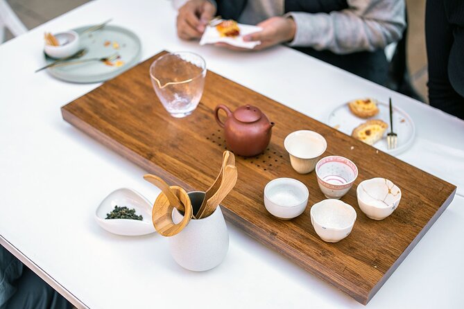 LA Food Tour: Exploring Americas Culinary Frontier - Walking Along Calle Olvera, LA’s Oldest Street