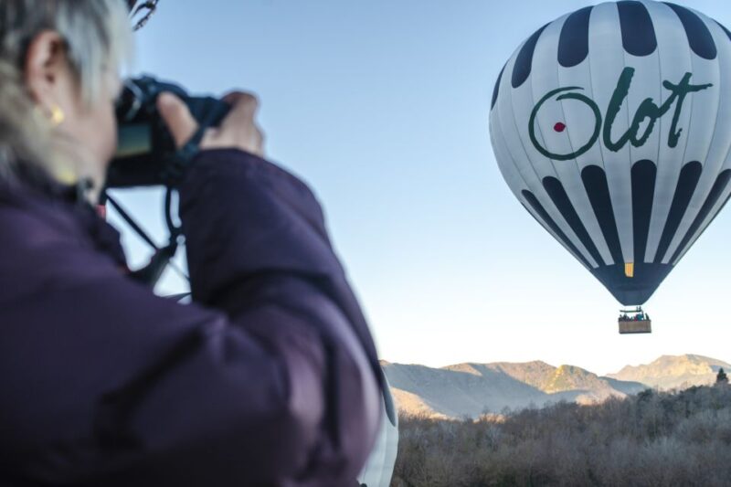 La Garrotxa Volcanoes Half-Day Hot Air Balloon Flight - Starting Point in Santa Pau and Easy Access