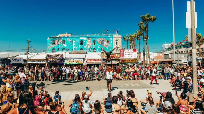 LA, Hollywood with Beverly Hills and Beach Tour with Pickup - Santa Monica Pier and Venice Beach