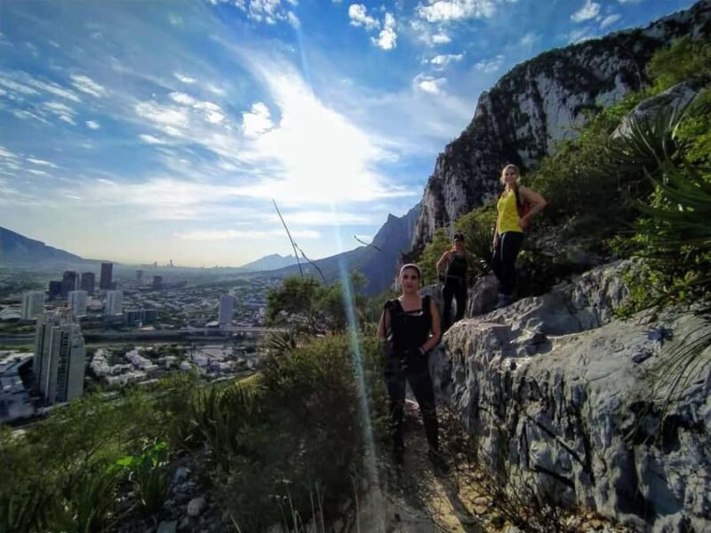 La Huasteca Basic Hike in the National Park - The Trail: Shaded Paths and Scenic Inclines