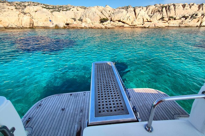 La Maddalena Archipelago Tour with Motorboat DC12 - Local Expertise and Personal Touch from the Guides