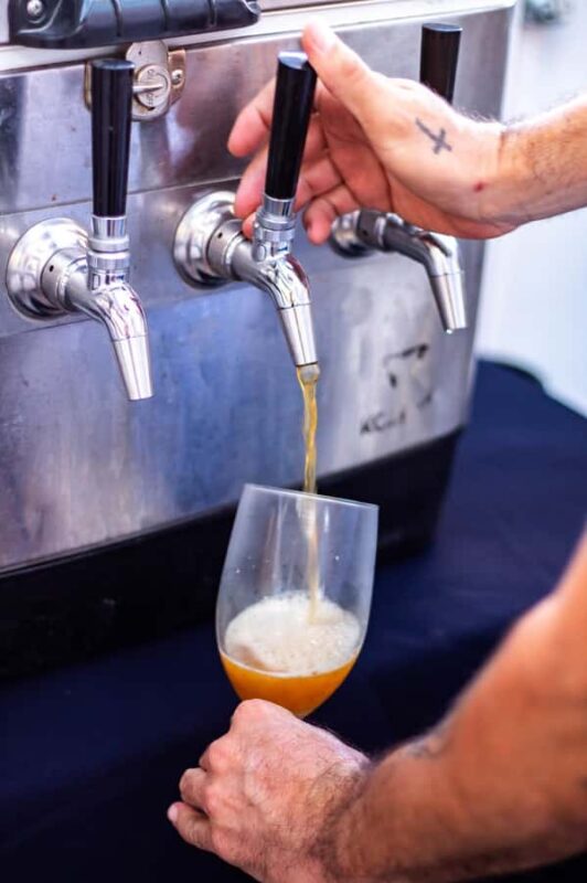 La Paz Cruisers: Craft Beer Tour with Tastings and Ceviche - Tasting Four Unique Beer Styles with Expert Guidance