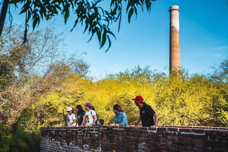 La Paz: El Triunfo Town Tour with Lunch and Transportation - Strolling Through El Triunfo’s Cobblestone Streets and Mining Vestiges