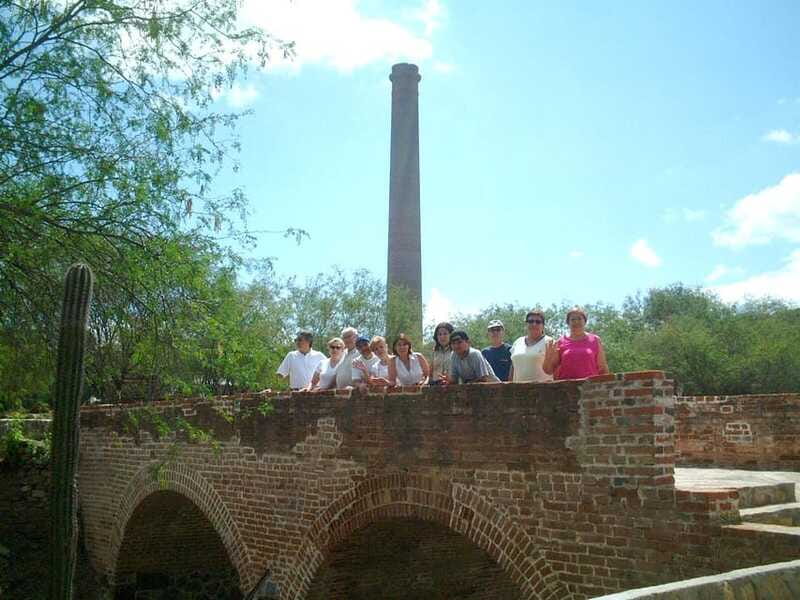 LA PAZ ENCOUNTER - Practical Details: Transportation and Guides