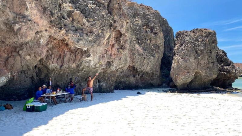 La Paz: Sea Lions & Mega-Paddleboard Tour in Espiritu Santo - The Eco-Friendly Small-Group Approach