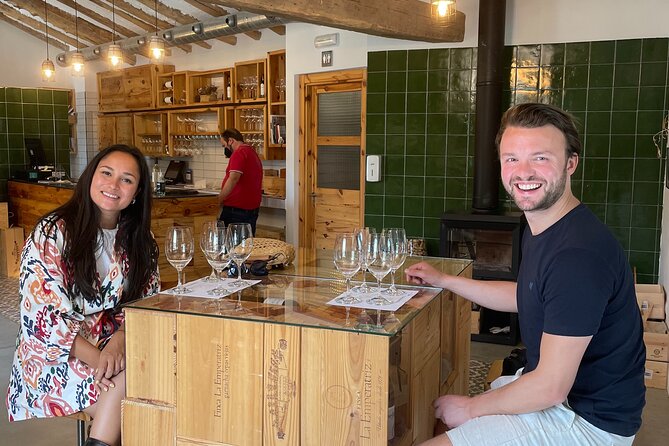 La Rioja Boutique Wine Tour & Charming Lunch (From Bilbao) - The Guide Experience and Personal Touch