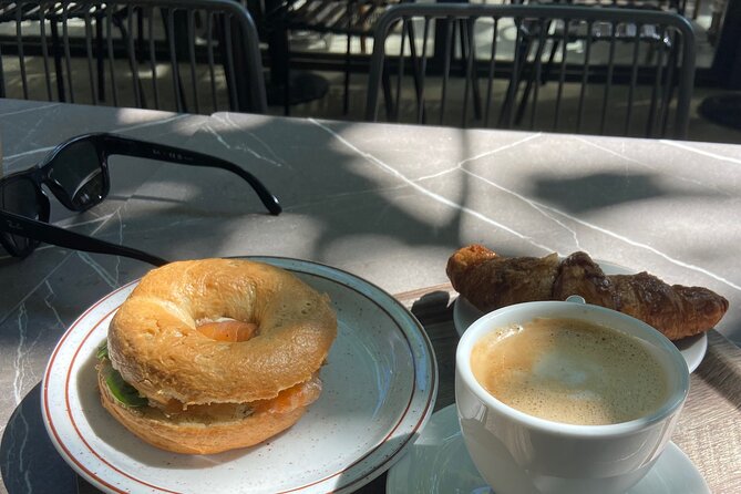 La Roca Village: private Round-Trip Transfer - Frequently Asked Questions