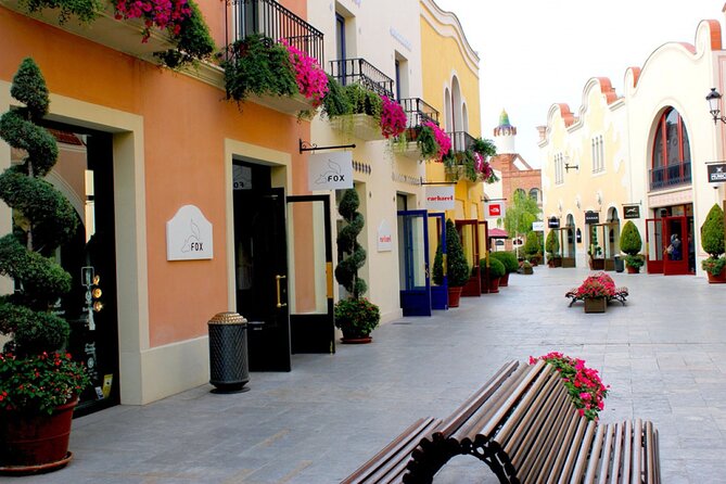 La Roca Village Shopping Private Tour from Barcelona - Practicalities and Booking Considerations