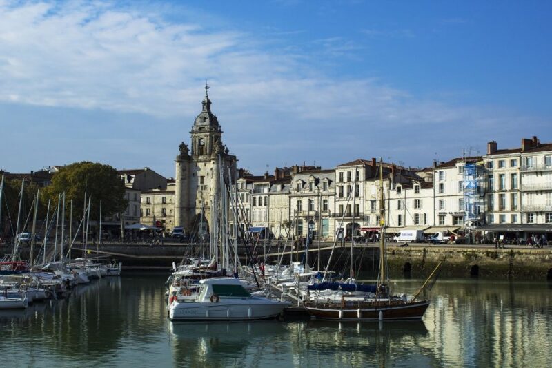 La Rochelle: Private Guided Walking Tour - Starting at 3 Quai du Gabut in La Rochelle